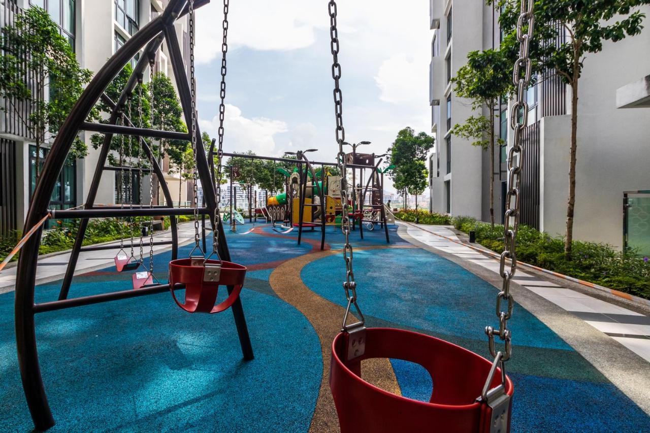 H20 Residence Ara Damansara By Airhost Petaling Jaya Exterior photo